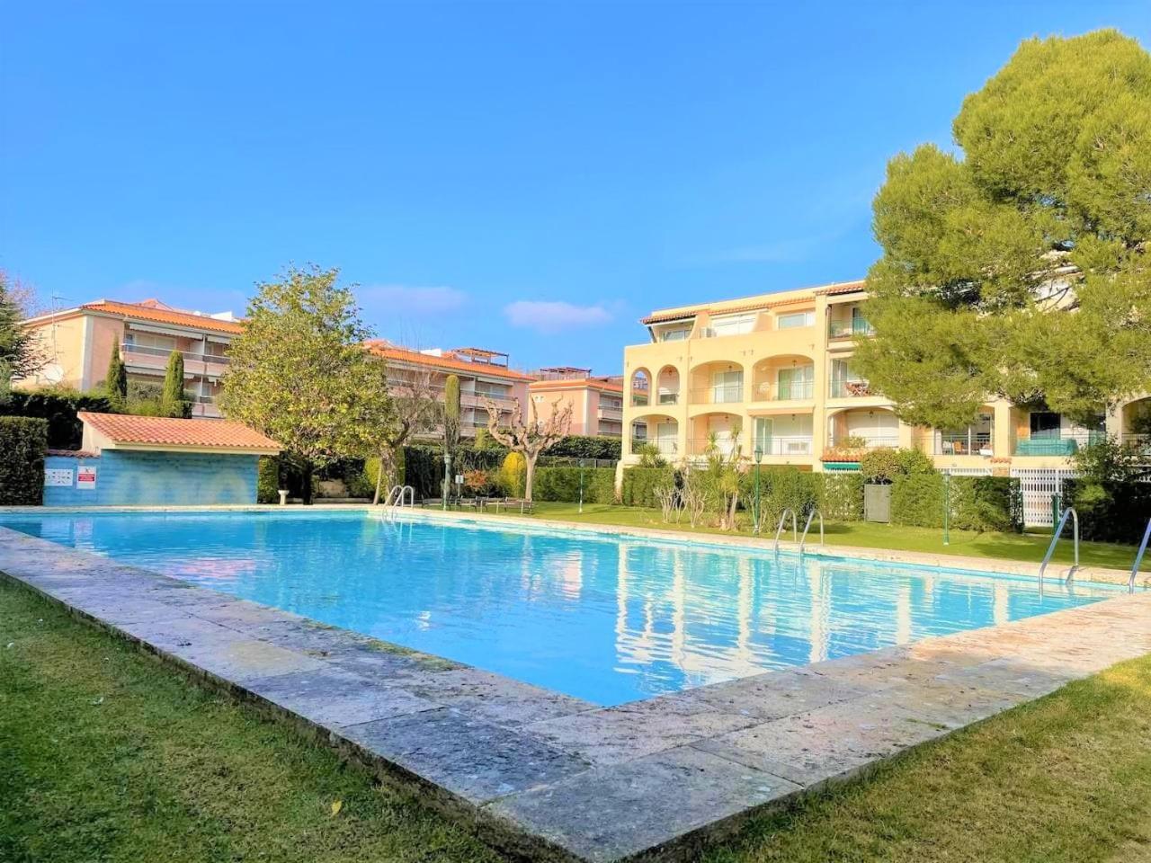 סאן פליו דה גיסולס Apartamento En Platja Sant Pol S'Agaro Con Pisicina Y Jardin מראה חיצוני תמונה